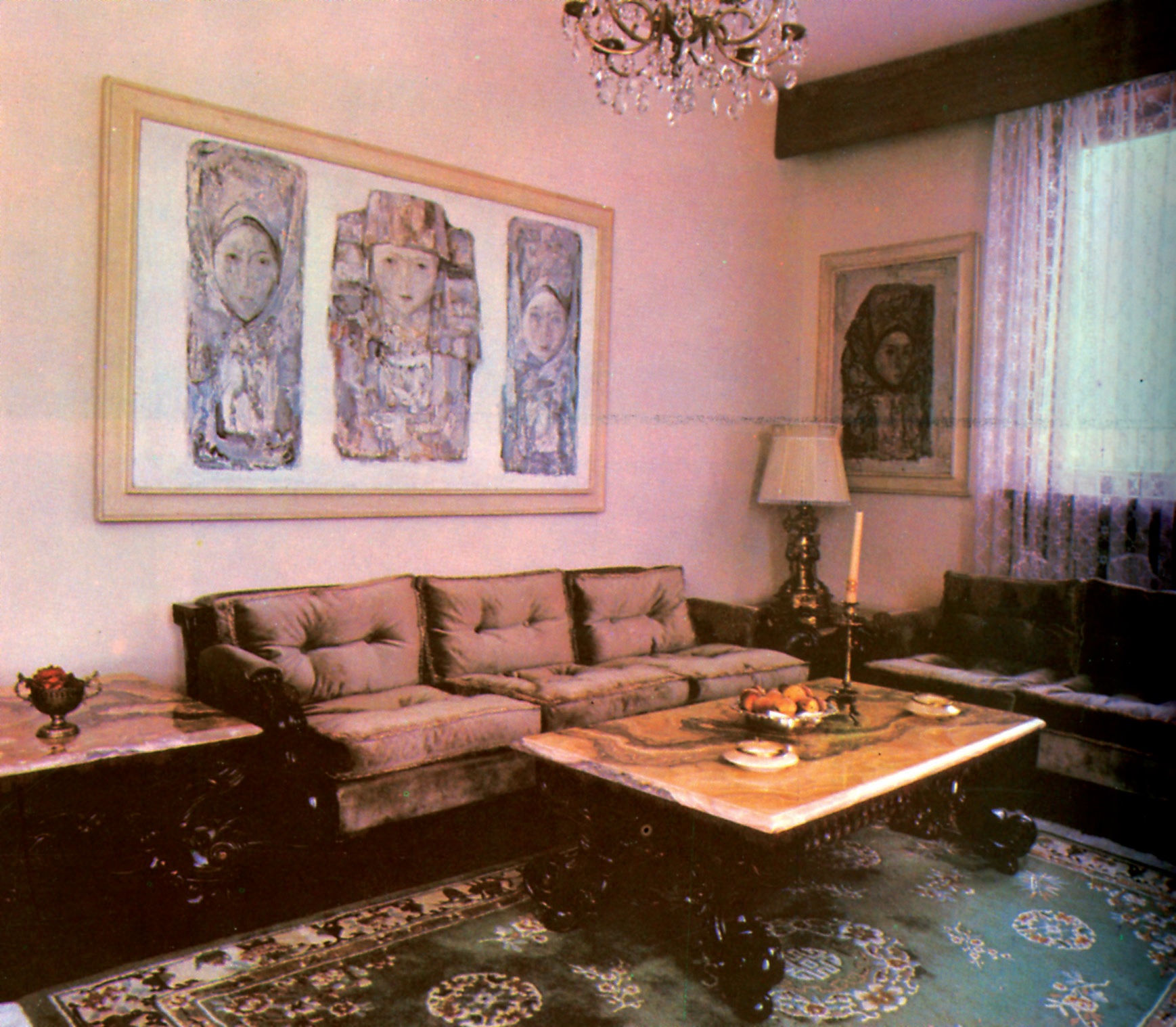 На гости в Лили Иванова – Снимки преди и сега! (ГАЛЕРИЯ) На гости в Лили Иванова – Снимки преди и сега! (ГАЛЕРИЯ)