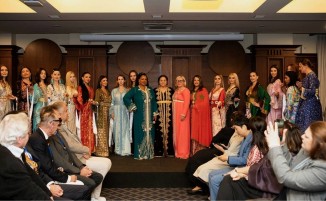 Участнички в Glamour Faces World 2026 дефилират с марокански кафтани в Grand Hotel Sofia